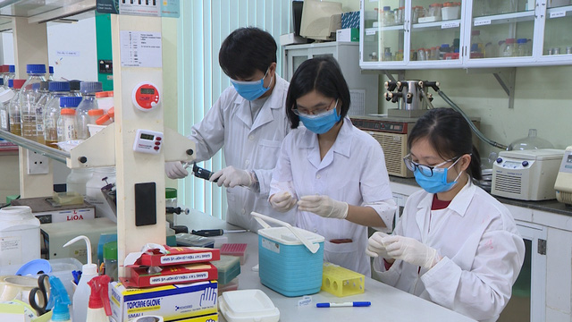 (Theo Diễn đàn Doanh nghiệp) Hội Doanh nhân trẻ Việt Nam ủng hộ 10.000 bộ kit phát hiện virus corona